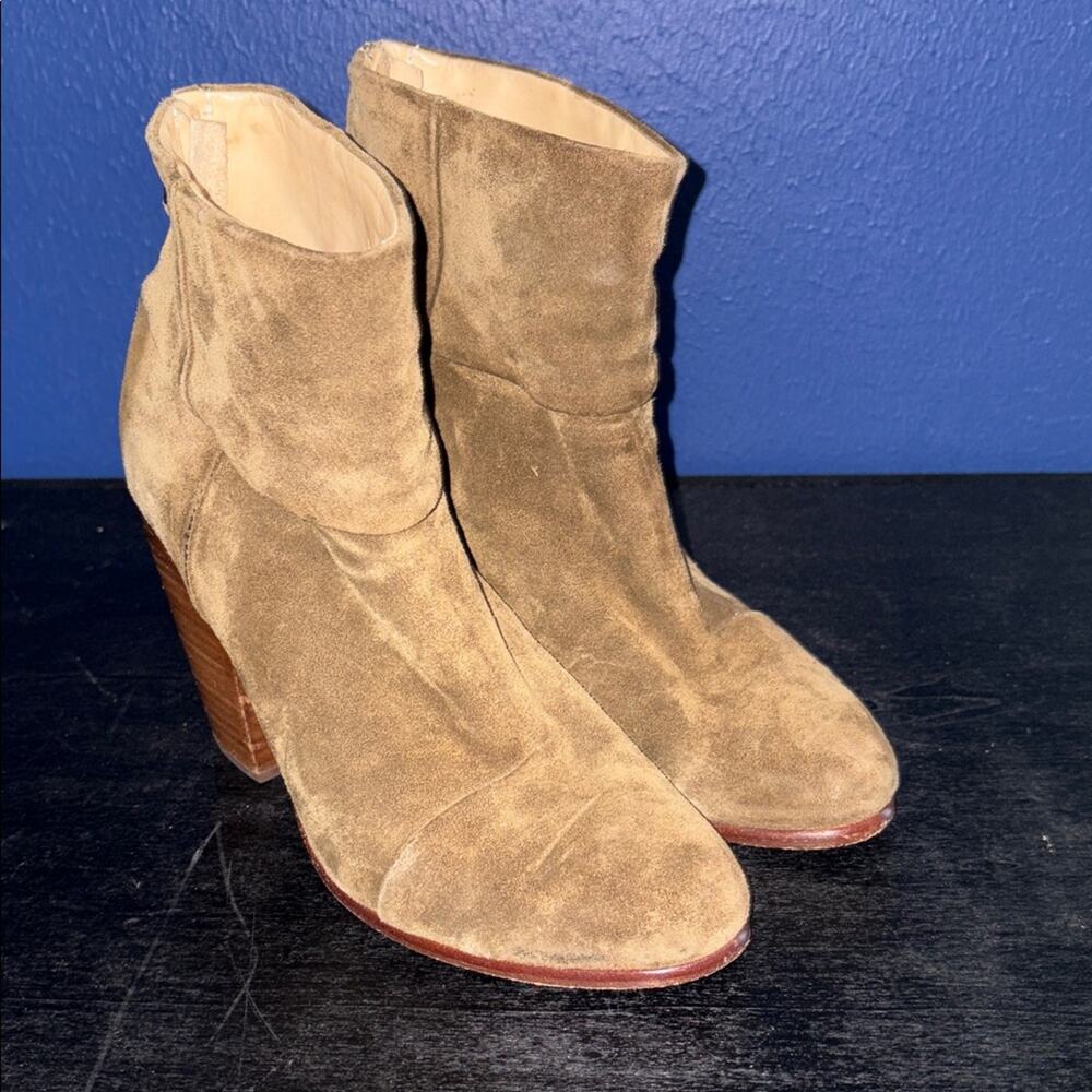Rag & Bone Classic Newbury Ankle Boots โ Mineral Green Oiled Suede โ EUC